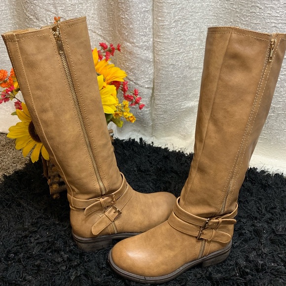 NWOT Mark d Maddux Brown Boots - Picture 2 of 4